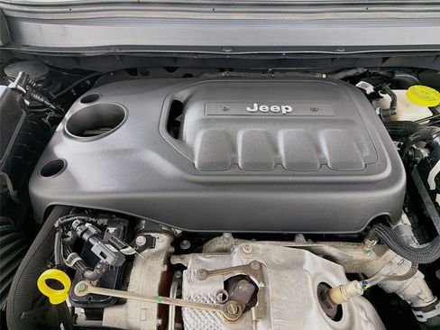 Used 2022 Jeep Cherokee Latitude Lux AWD/4WD image 28