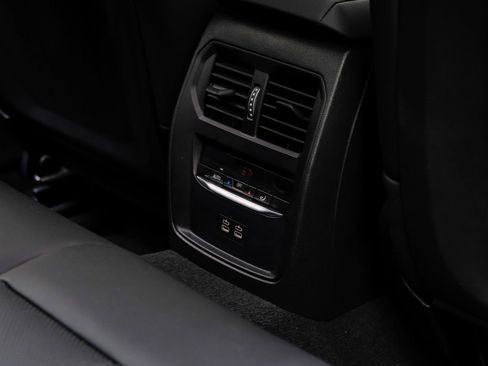 Used 2025 BMW 330i Sedan RWD image 38