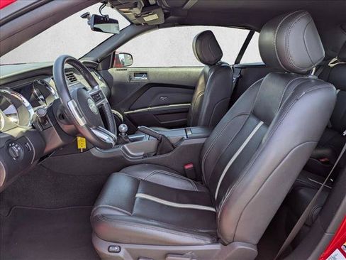 Used 2013 Ford Mustang GT Premium w/ Electronics Pkg RWD image 15