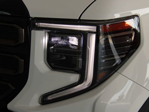 Certified 2024 GMC Sierra 1500 AT4X image 30