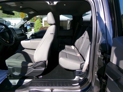 Used 2015 Ford F150 XL w/ Equipment Group 101A Mid AWD/4WD image 9