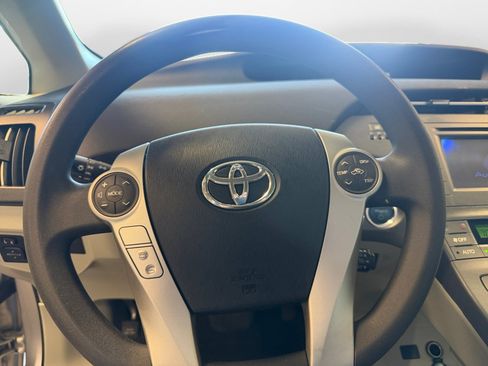 Used 2014 Toyota Prius Two FWD image 13