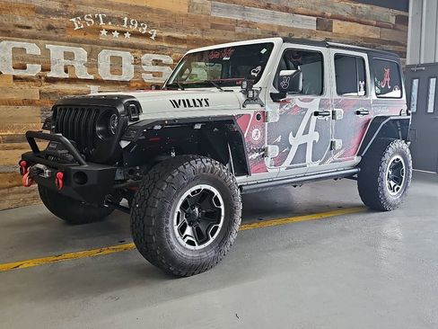 Used 2021 Jeep Wrangler Unlimited Sport AWD/4WD image 3