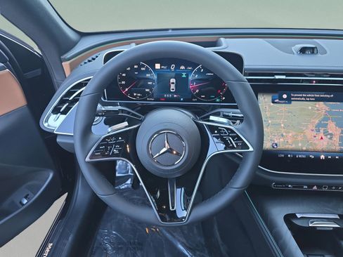 New 2026 Mercedes-Benz E 450 4MATIC Sedan image 22