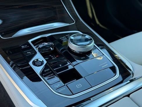 New 2026 BMW X5 xDrive40i w/ Executive Package image 24