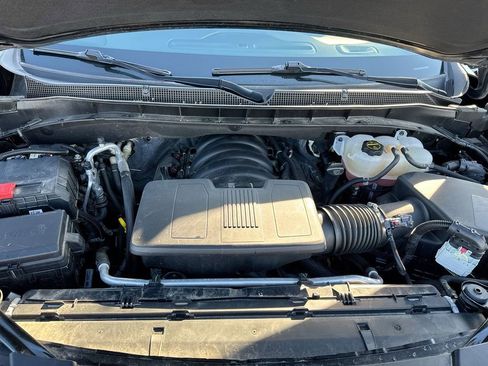Used 2024 Chevrolet Suburban LT AWD/4WD image 26