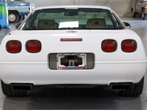 Used 1993 Chevrolet Corvette Coupe image 23