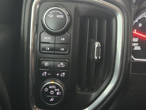 Used 2021 Chevrolet Silverado 1500 LT Trail Boss w/ LT Trail Boss Premium Package AWD/4WD image 23