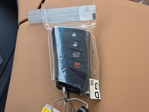 New 2025 Lexus ES 350 Ultra Luxury image 37