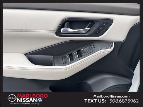 Certified 2025 Nissan Rogue SL w/ Tech Package image 20