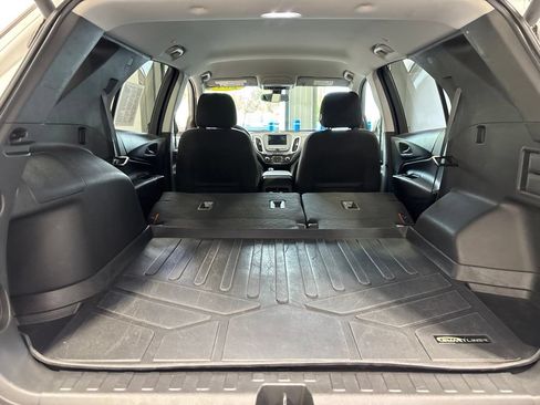 Used 2019 Chevrolet Equinox LT AWD/4WD image 36