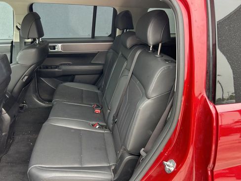 Used 2024 Hyundai Santa Fe SEL FWD image 10