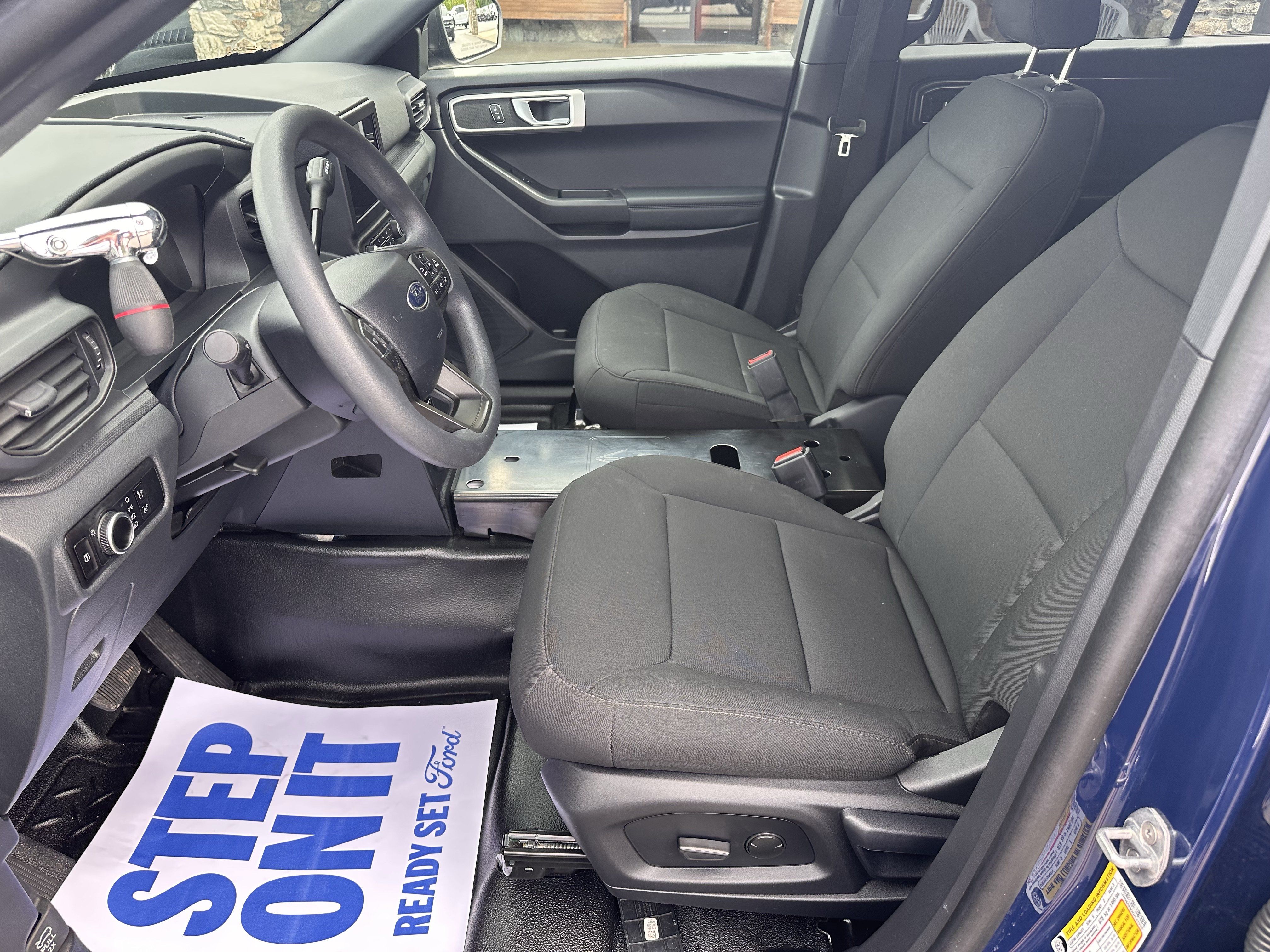 Used 2025 Ford Explorer 4WD Police Interceptor image 12