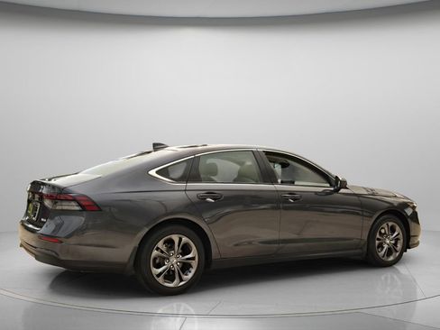 Certified 2024 Honda Accord EX image 7