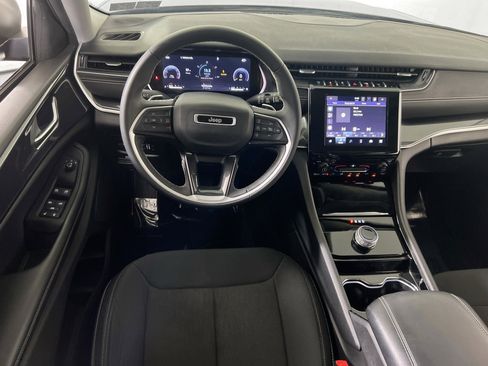 Used 2023 Jeep Grand Cherokee Laredo w/ Trailer Tow Prep Group (B) image 20