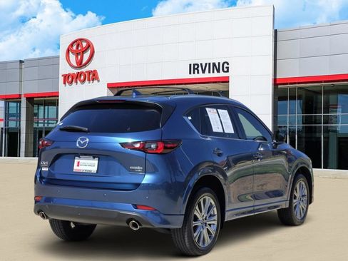 Used 2023 MAZDA CX-5 Signature AWD/4WD image 4