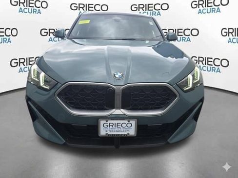 Used 2025 BMW X2 xDrive28i AWD/4WD image 2