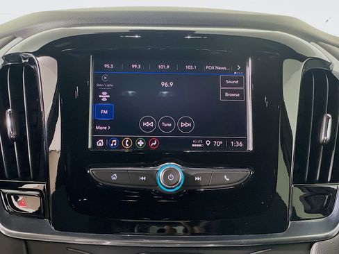 Used 2023 Chevrolet Traverse LT image 21