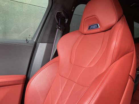 Used 2023 BMW XM image 18