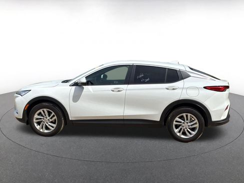 Used 2025 Buick Envista Preferred image 10