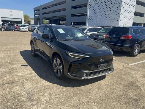 Certified 2023 Subaru Solterra Limited image 3