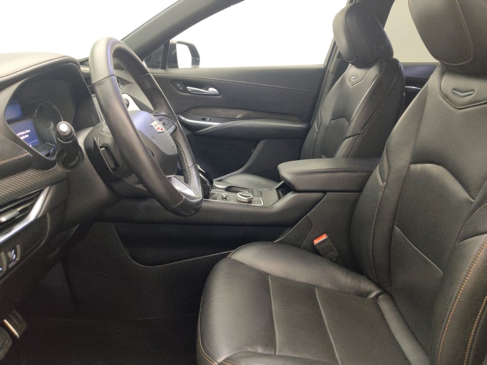 Used 2020 Cadillac XT4 Sport w/ LPO, Midnight Sport Package FWD image 17