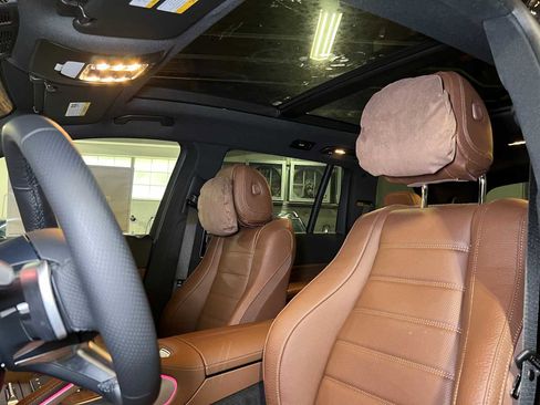 New 2026 Mercedes-Benz GLS 580 4MATIC image 25