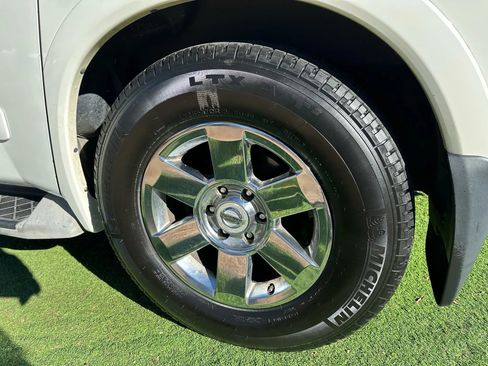 Used 2012 Nissan Armada Platinum image 48