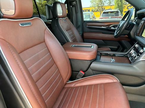 Used 2023 GMC Yukon Denali Ultimate AWD/4WD image 26