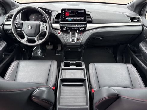 Used 2025 Honda Odyssey Sport-L image 16