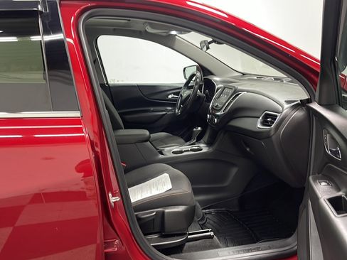 Used 2020 Chevrolet Equinox LT FWD image 23