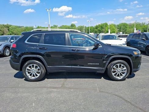 Certified 2021 Jeep Cherokee Latitude Lux w/ Comfort/Convenience Group AWD/4WD image 9