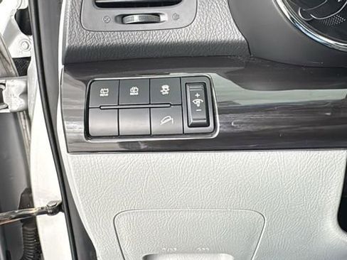 Used 2013 Kia Sorento LX image 31