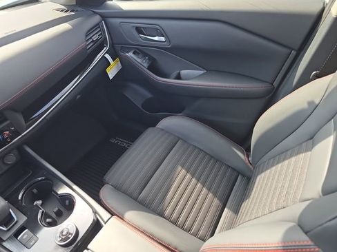 New 2026 Nissan Rogue Rock Creek image 18