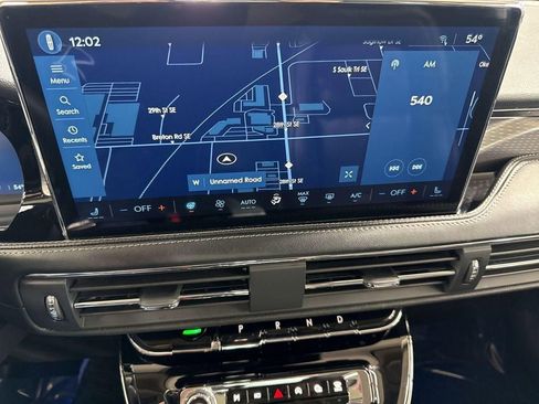 Used 2023 Lincoln Corsair Reserve w/ Equipment Group 202A AWD/4WD image 25