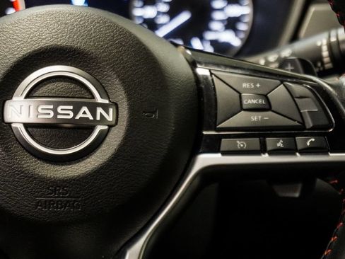 Used 2024 Nissan Altima 2.5 SR FWD image 15