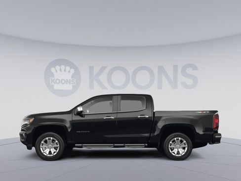 Used 2022 Chevrolet Colorado LT w/ Luxury Package image 2