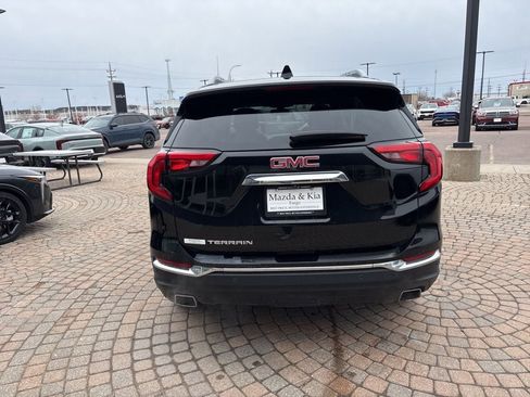 Used 2019 GMC Terrain SLT w/ Preferred Package FWD image 6