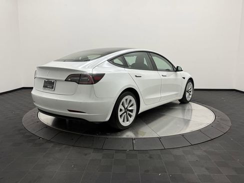 Used 2021 Tesla Model 3 Standard Range Plus image 7