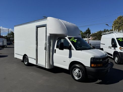 Used 2021 Chevrolet Express 3500 w/ Power Convenience Package RWD image 1