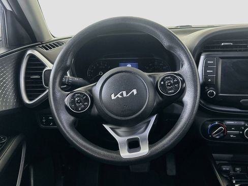 Used 2022 Kia Soul LX w/ Technology Package FWD image 18
