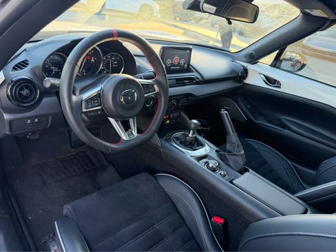 Used 2023 MAZDA MX-5 Miata Club w/ Brembo/BBS Recaro Package image 5