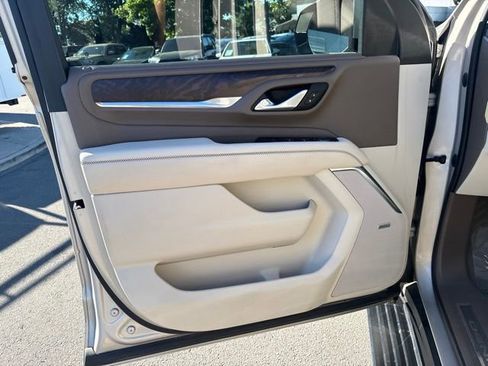 Used 2021 GMC Yukon Denali AWD/4WD image 16
