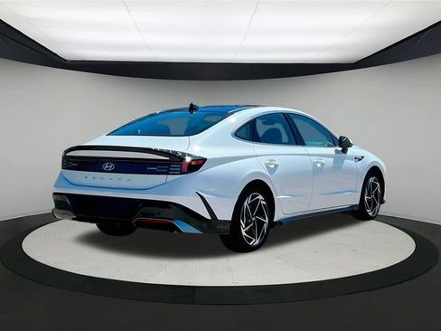 New 2024 Hyundai Sonata SEL w/ Convenience Package image 8