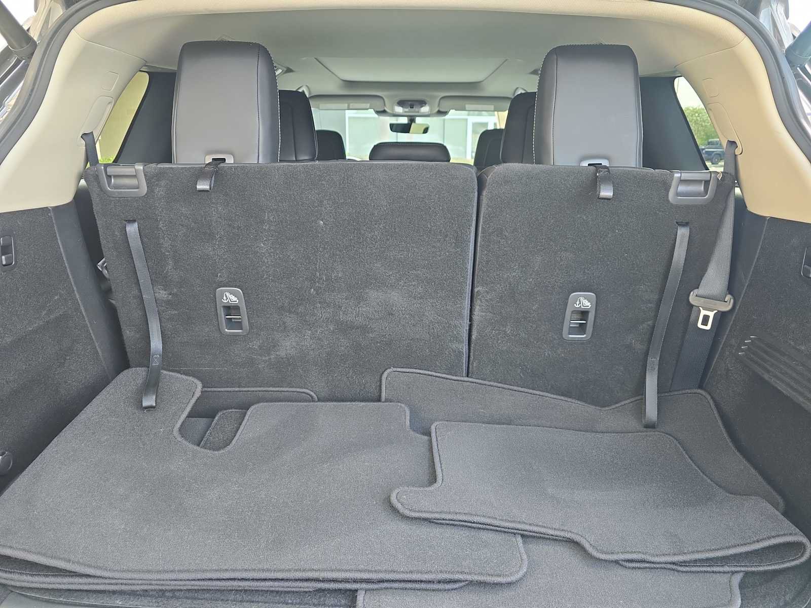 Certified 2023 INFINITI QX60 Luxe w/ Cargo Package FWD image 10