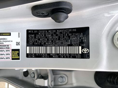 Used 2024 Toyota Corolla LE FWD image 33