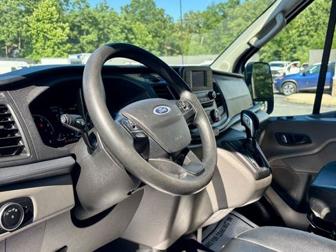 Used 2022 Ford Transit 350 DRW RWD image 15