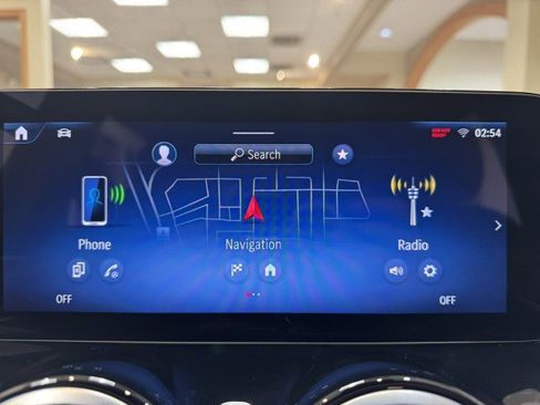 Certified 2024 Mercedes-Benz GLB 250 image 11