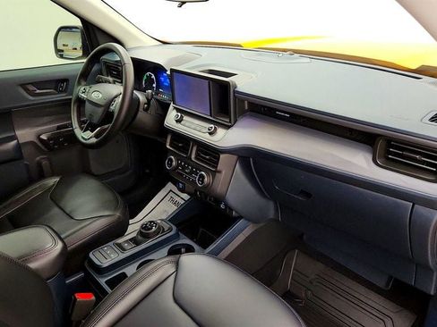 Used 2023 Ford Maverick Lariat w/ Lariat Luxury Package FWD image 24