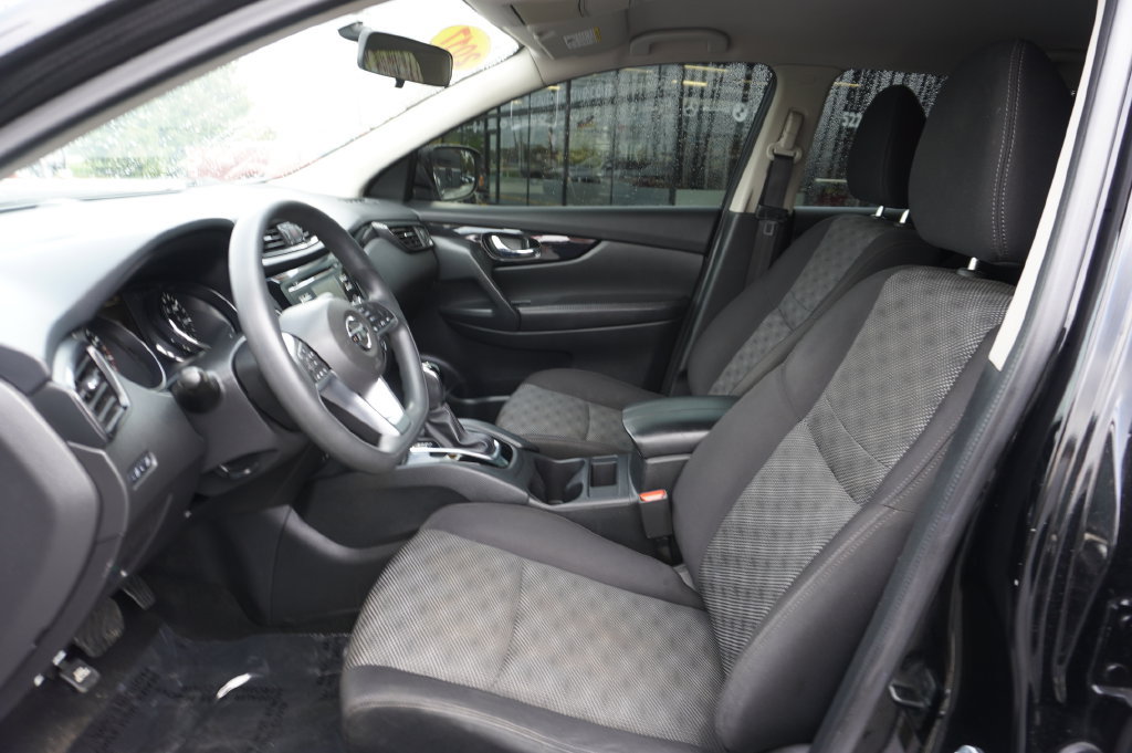Used 2017 Nissan Rogue Sport SV AWD/4WD image 22